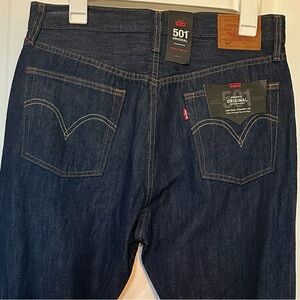 Levi's 501 Original Women’s High Rise Straight Leg Jeans, with Tags. 31x32
